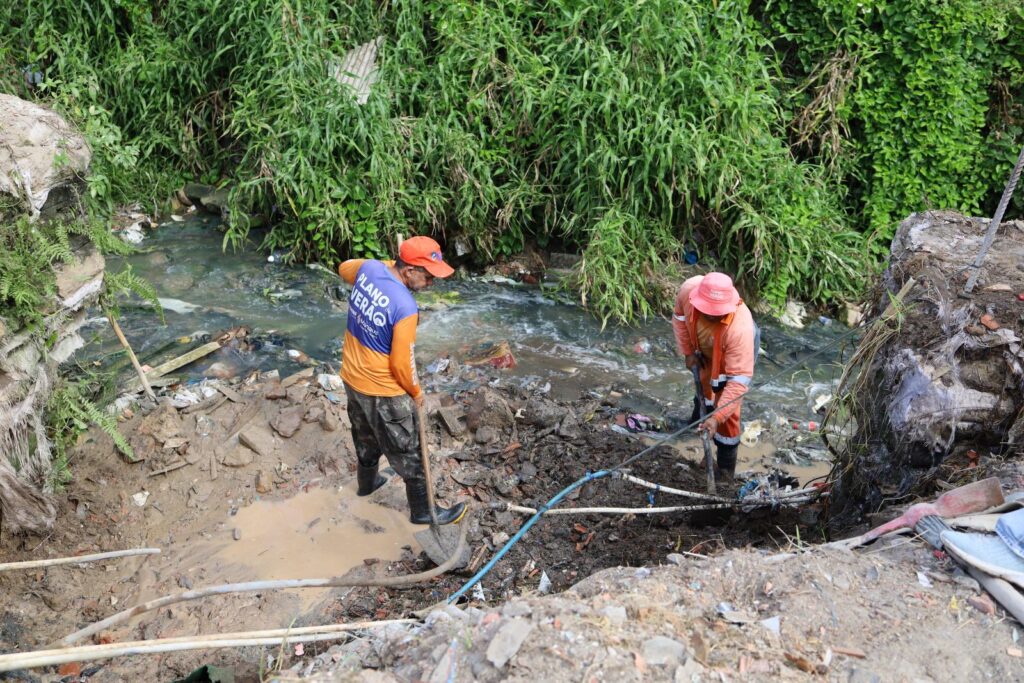 Prefeitura-de-Manaus-avanca-com-obra-de-contencao-de-erosao-e-reforca-seguranca-no-bairro-Sao-Jose-Operario