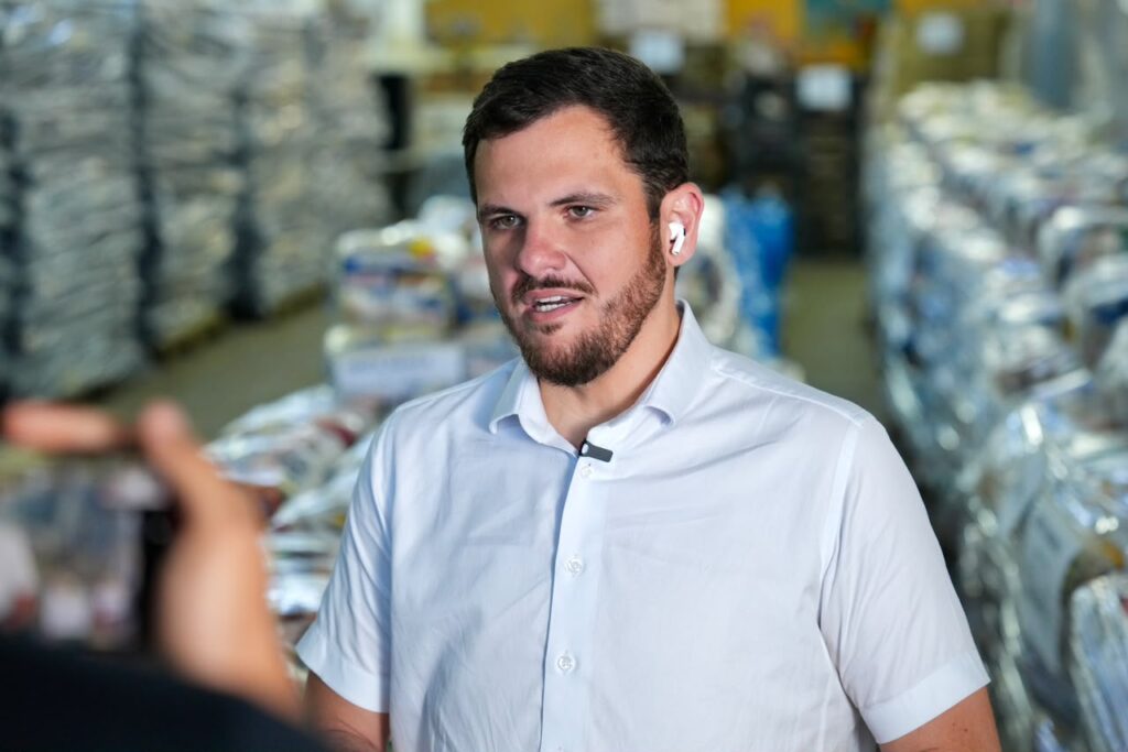Prefeito-Renato-Junior-anuncia-em-rede-nacional-nova-remessa-de-ajuda-a-Venezuela-e-convoca-estados-e-municipios-a-se-unirem-em-acao-humanitaria-3