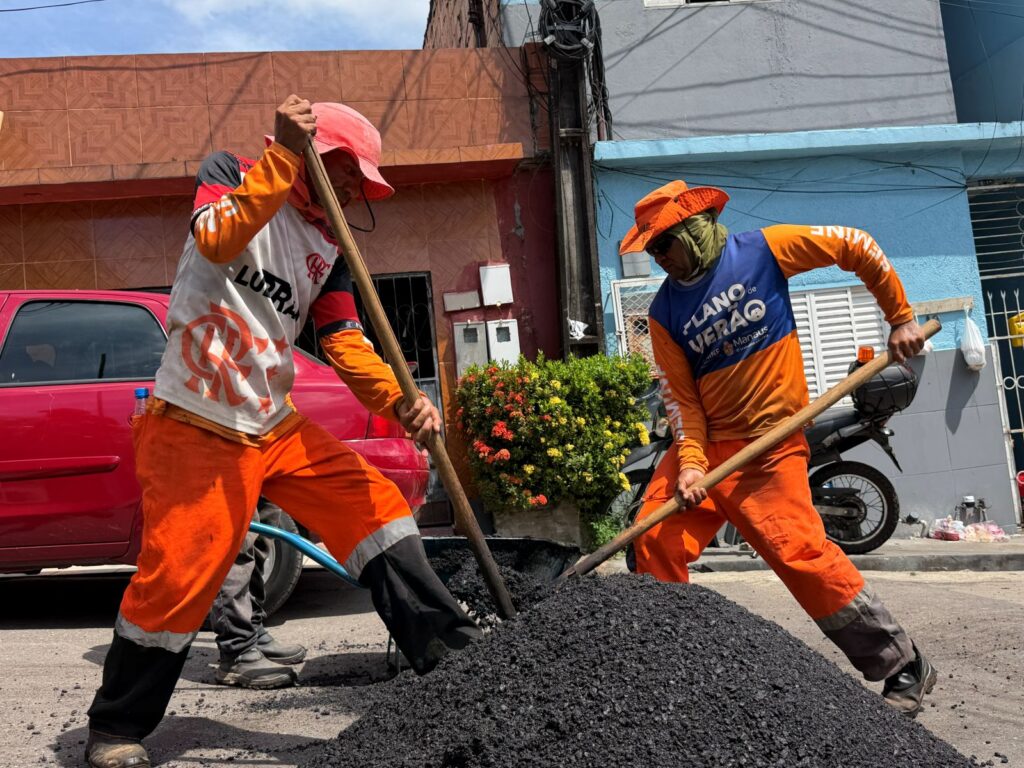 Prefeitura-de-Manaus-leva-forca-tarefa-de-infraestrutura-ao-Lirio-do-Vale-na-6a-edicao-do-programa-Manaus-que-a-Gente-Cuida-3