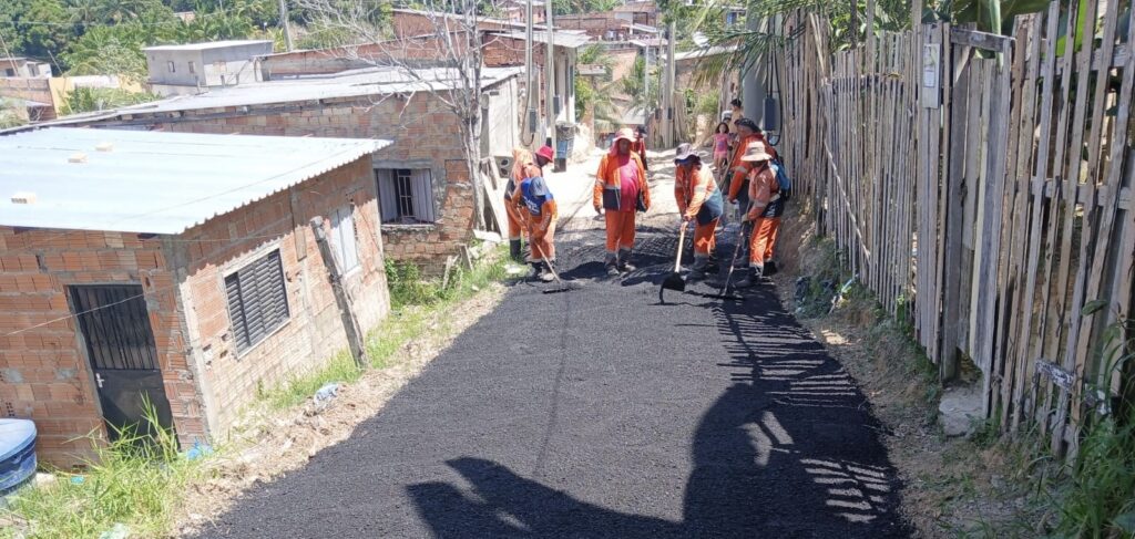 Prefeitura-de-Manaus-leva-pavimentacao-ao-bairro-Jorge-Teixeira-e-transforma-rua-que-era-de-solo-natural-3